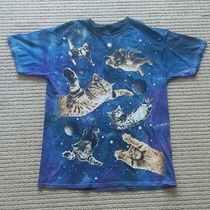 Cats in space t-shirt size large